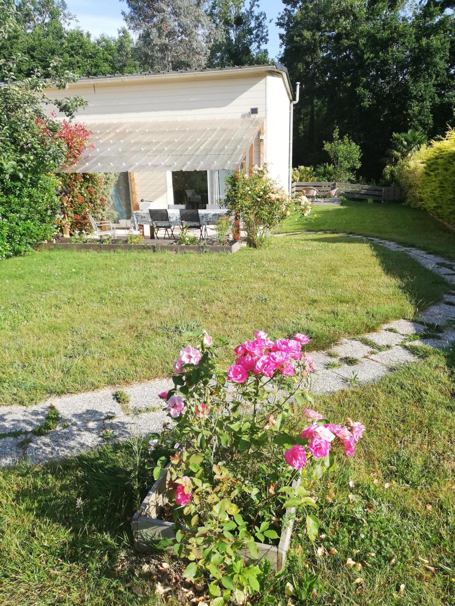Au Coeur Du Jardin Villa La Boussac Luaran gambar